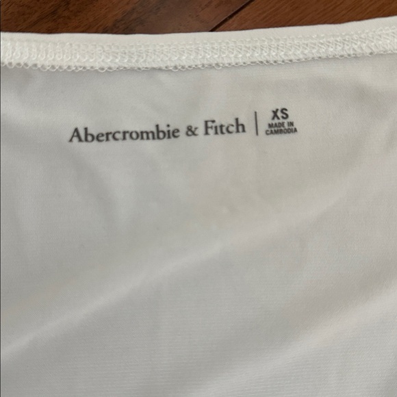 ABERCROMBIE AND FITCH AVA BLACK AND WHITE SEAMLESS BODYSUITS BOTH SIZE XS - Picture 4 of 14